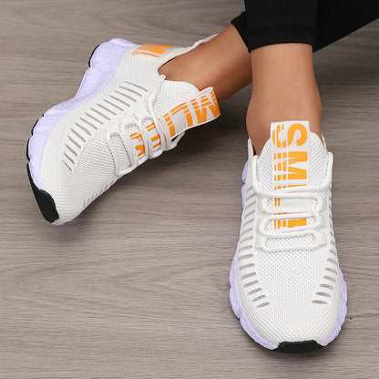 Chaussures de sport pour femmes en maille légère