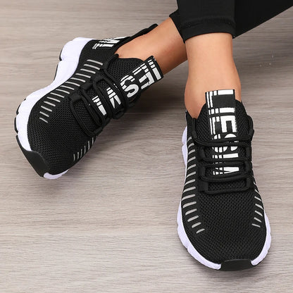 Chaussures de sport pour femmes en maille légère